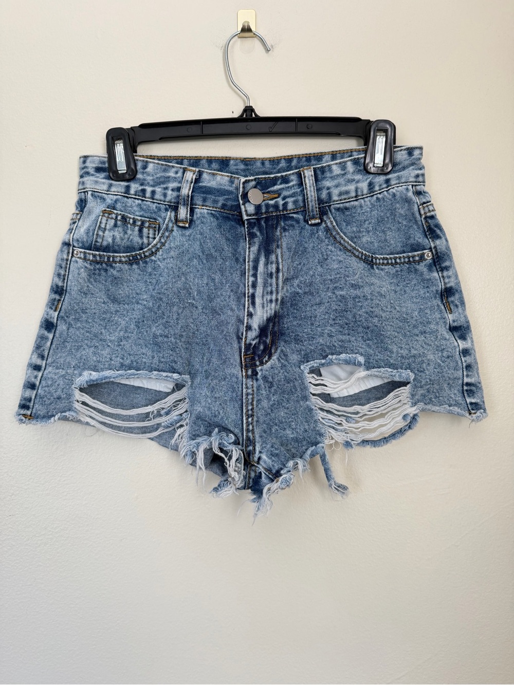 SHEIN Distressed Acid Wash High Rise Smiley Face Denim Shorts Size Small 4